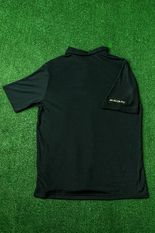 AV Embroidered Polo in Joshua Green